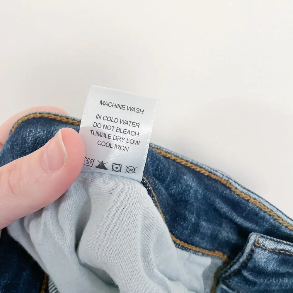 Judy Blue Slim Fit tapered leg distressed jean size 29 - Picture 8 of 10